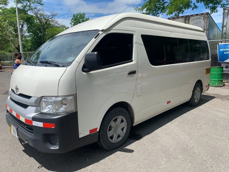 Toyota HiAce Standard